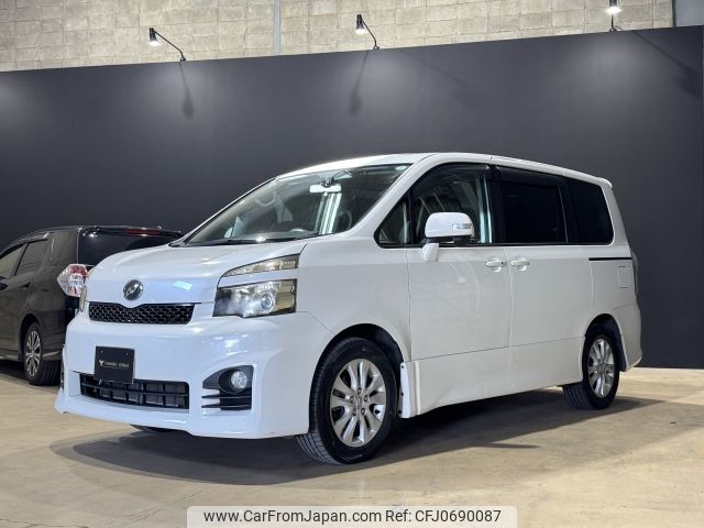 toyota voxy 2010 -TOYOTA--Voxy DBA-ZRR70W--ZRR70-0374921---TOYOTA--Voxy DBA-ZRR70W--ZRR70-0374921- image 1