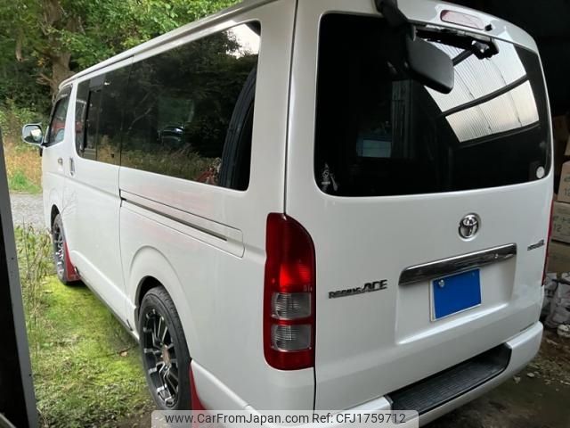toyota hiace-van 2010 CFJ1759712 image 2