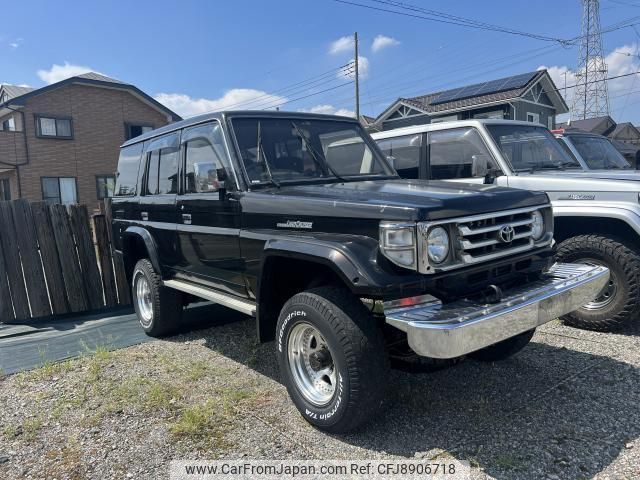 Used TOYOTA LAND CRUISER 70 1991/Dec CFJ8906718 in good condition 