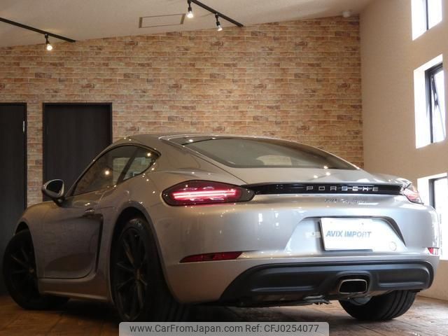 porsche 718-cayman 2018 quick_quick_982J1_WP0ZZZ98ZJK252560 image 2