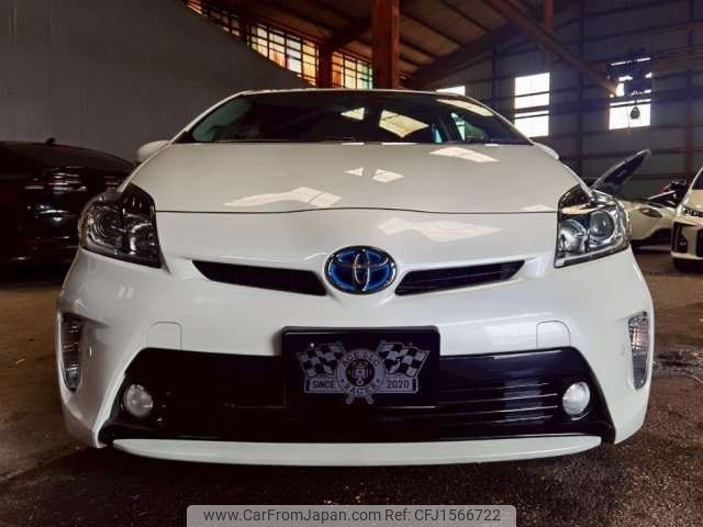 toyota prius 2013 CFJ1566722 image 1