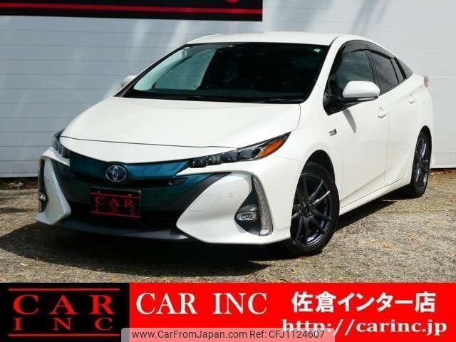 toyota prius-phv 2017 quick_quick_DLA-ZVW52_ZVW52-3029107 image 1