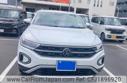 volkswagen t-roc 2023 CFJ1896920