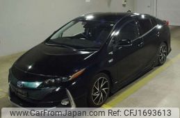 toyota prius-phv 2018 CFJ1693613