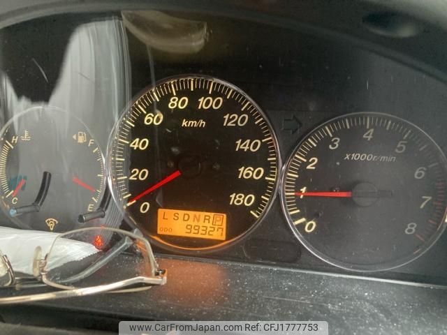 mazda mpv 2004 CFJ1777753 image 1