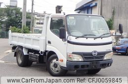 hino dutro 2011 24631905