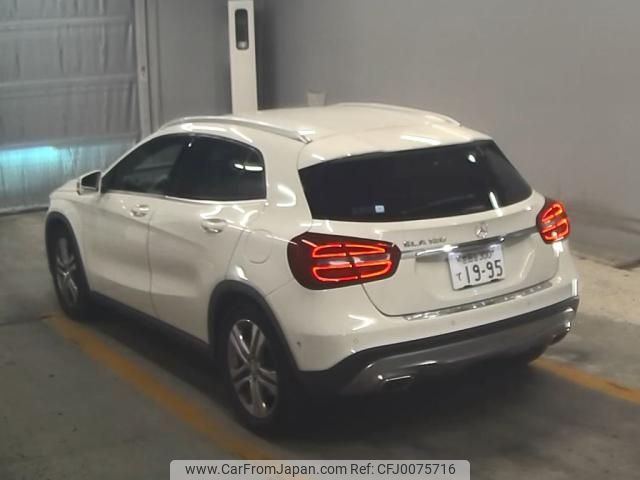 mercedes-benz gla-class 2015 -MERCEDES-BENZ--Benz GLA WDC1569422J075733---MERCEDES-BENZ--Benz GLA WDC1569422J075733- image 2