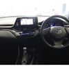 toyota c-hr 2017 quick_quick_DAA-ZYX10_2089864 image 3