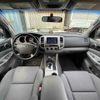 toyota tacoma 2005 CFJ1688868 image 2