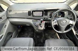 toyota isis 2011 504928-922349