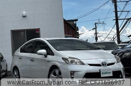 toyota prius 2012 CFJ1696937