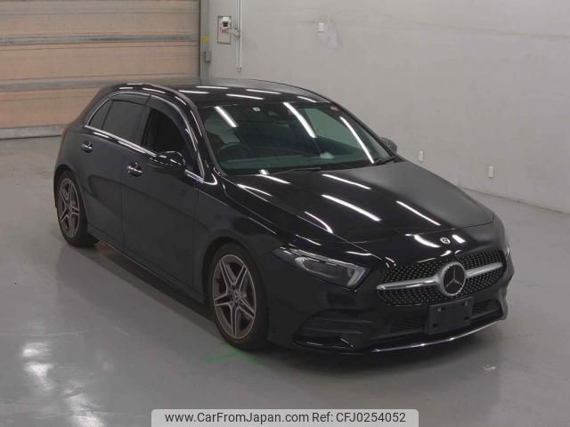 mercedes-benz a-class 2019 quick_quick_5BA-177084_WDD1770842J132046 image 1