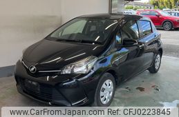 toyota vitz 2015 -TOYOTA--Vitz NSP130-2208913---TOYOTA--Vitz NSP130-2208913-