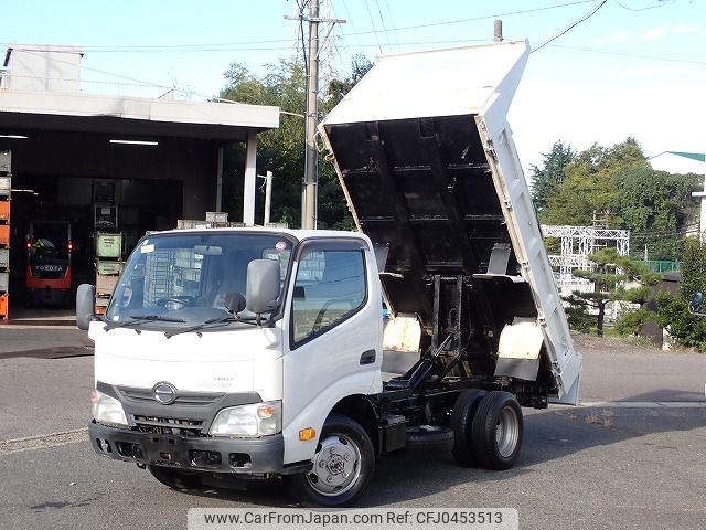 hino dutro 2014 24122606 image 1