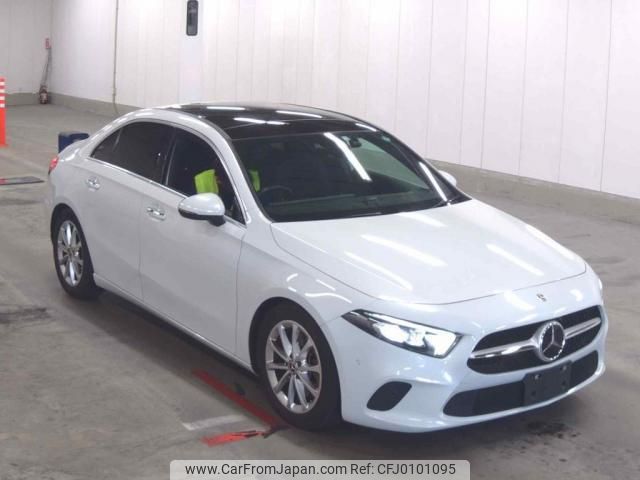 mercedes-benz a-class 2020 quick_quick_5BA-177147M_WDD1771472W014414 image 1