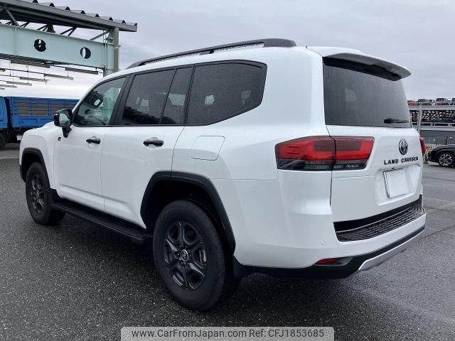 toyota land-cruiser 2024 CFJ1853685 image 2