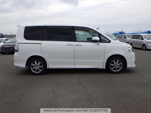 toyota voxy 2009 NIKYO_SK90001 image 1