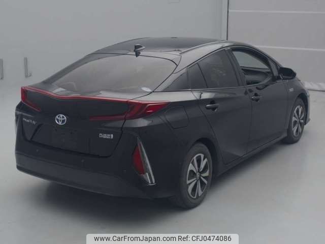 toyota prius-phv 2018 -TOYOTA--Prius PHV DLA-ZVW52--ZVW52-3064900---TOYOTA--Prius PHV DLA-ZVW52--ZVW52-3064900- image 2