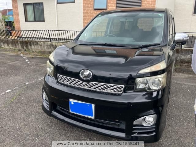 toyota voxy 2011 CFJ1555441 image 2
