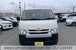 toyota hiace-van 2015 769235-250413162701