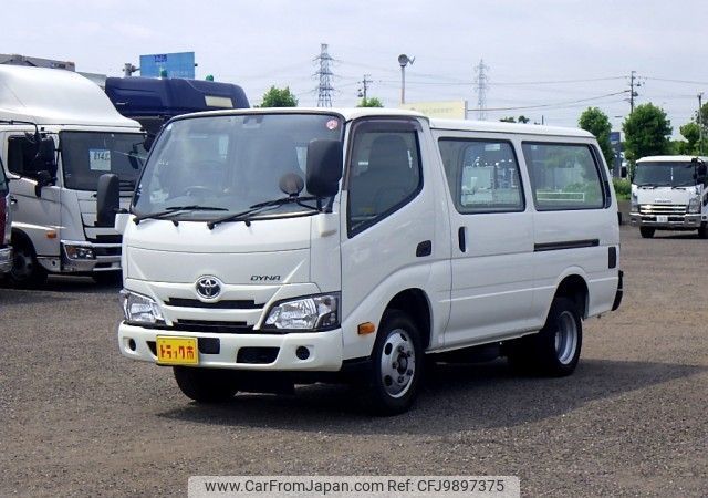 toyota dyna-truck 2017 REALMOTOR_N9024030055F-90 image 1