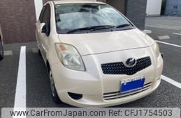 toyota vitz 2007 CFJ1754503