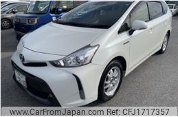 toyota prius-α 2015 CFJ1717357