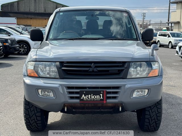 mitsubishi pajero 2000 9 image 2
