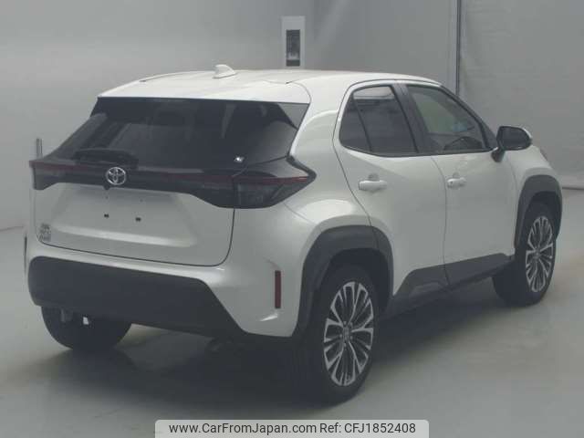 toyota yaris-cross 2022 CFJ1852408 image 2