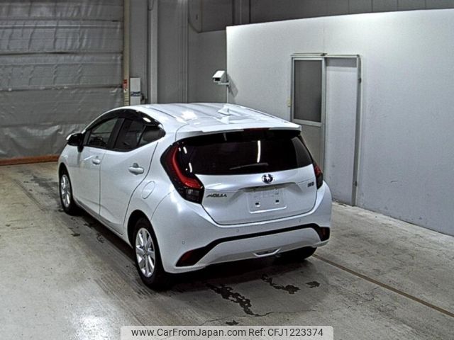 toyota aqua 2022 -TOYOTA--AQUA MXPK11-2048554---TOYOTA--AQUA MXPK11-2048554- image 2