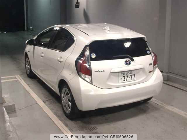 toyota aqua 2015 -TOYOTA 【越谷 510ｽ3777】--AQUA NHP10--6385135---TOYOTA 【越谷 510ｽ3777】--AQUA NHP10--6385135- image 2