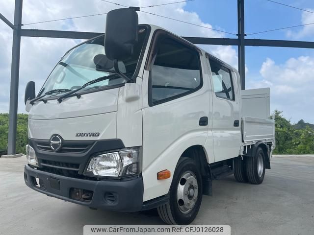 hino dutro 2017 GOO_NET_EXCHANGE_0401987A30240821W002 image 1