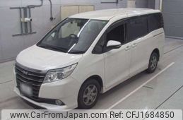 toyota noah 2015 CFJ1684850