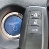 toyota corolla-cross 2022 CFJ1567550 image 13