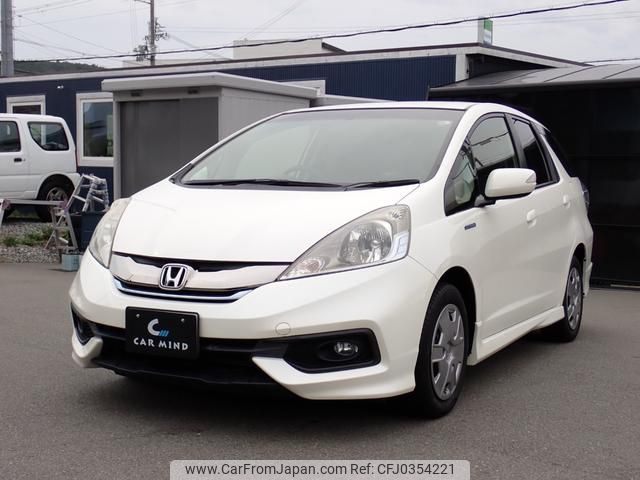 honda fit-shuttle-hybrid 2014 GOO_JP_700072025530241021002 image 1