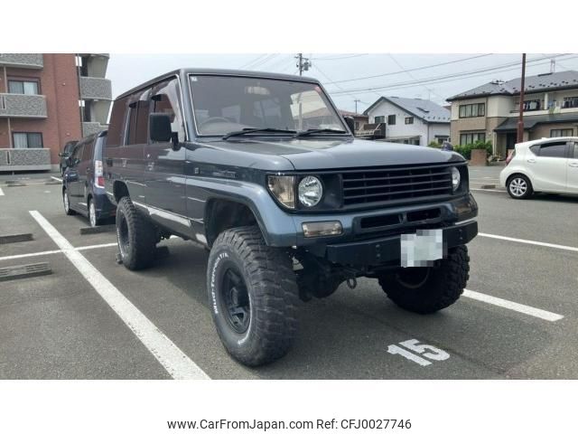 ウッサ Toyota Land Cruiser HJ61 Turbo Diesel for Sale | TikTok