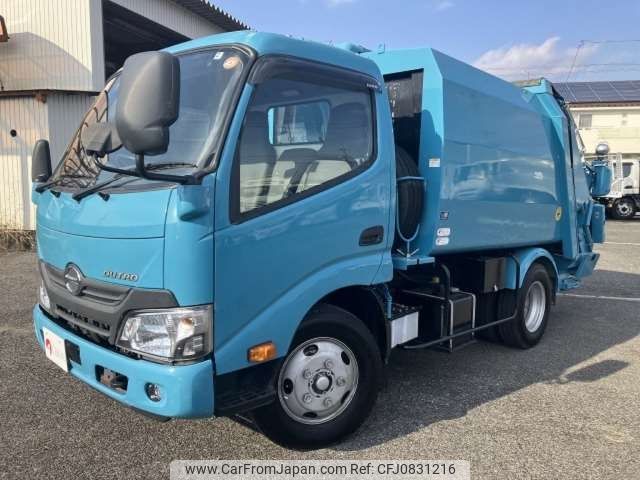 hino dutro 2017 -HINO--Hino Dutoro TKG-XZU600X--XZU600-0014947---HINO--Hino Dutoro TKG-XZU600X--XZU600-0014947- image 1