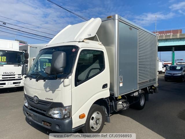 toyota dyna-truck 2017 GOO_NET_EXCHANGE_0802180A30241225W001 image 1