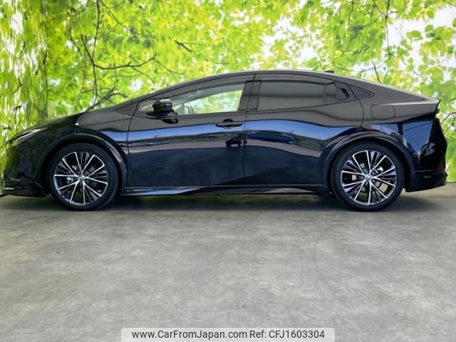 toyota prius 2023 CFJ1603304 image 2
