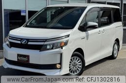 toyota voxy 2014 248