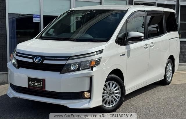 toyota voxy 2014 248 image 1