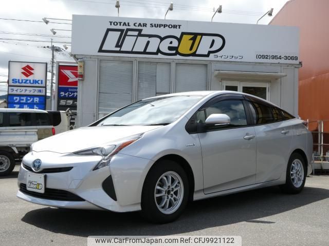 toyota prius 2018 quick_quick_DAA-ZVW51_ZVW51-8043655 image 1