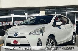 toyota aqua 2012 CFJ1465657