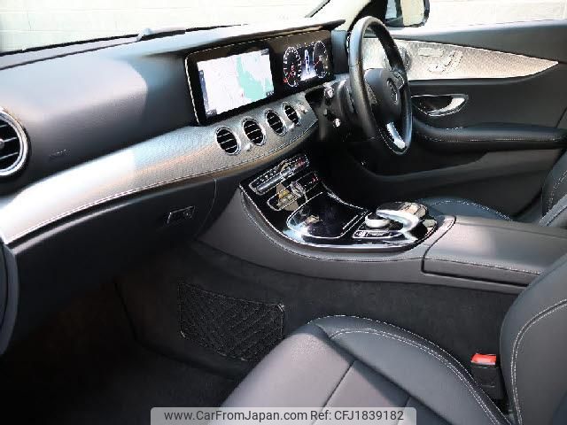 mercedes-benz e-class 2016 CFJ1839182 image 2