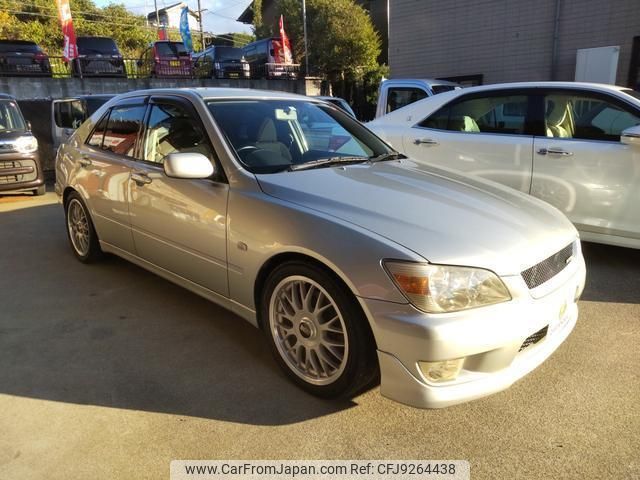2001 Toyota Altezza SXE10 - Car Price $4,992