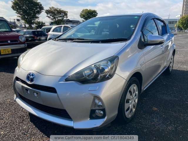 toyota aqua 2012 CFJ1804349 image 1
