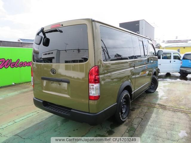 toyota hiace-van 2011 CFJ1703249 image 2
