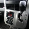 toyota voxy 2012 CFJ1676099 image 3