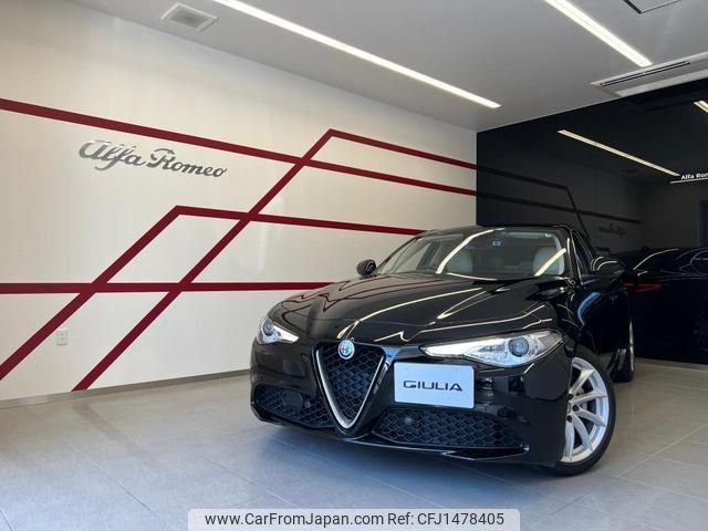 alfa-romeo giulia 2018 quick_quick_95220_ZAREAEKNXJ7574113 image 1