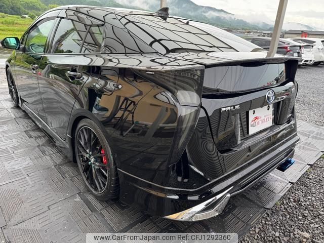 toyota prius 2017 quick_quick_DAA-ZVW55_ZVW55-8046734 image 2